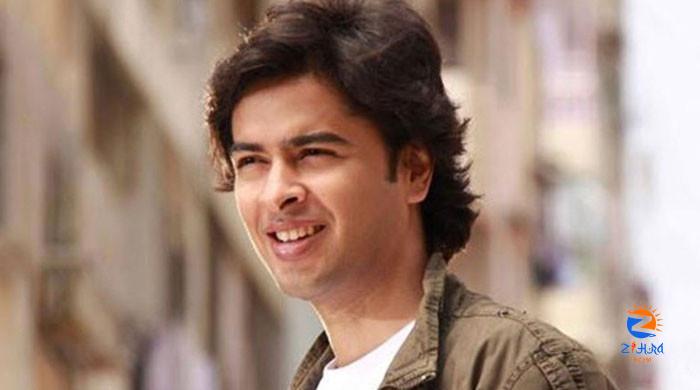 Shehzad Roy shares kind appreciation for female fuel station attendant