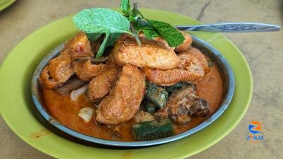 A 40-year-old fish head curry spot that opens for only two hours a day: Peter Curry Fish Head in Setapak 