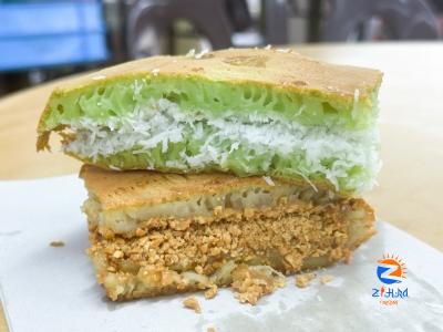 Find joy at PJ Sea Park’s Restoran MJ Wang’s Ipoh Famous Apam Balik stall