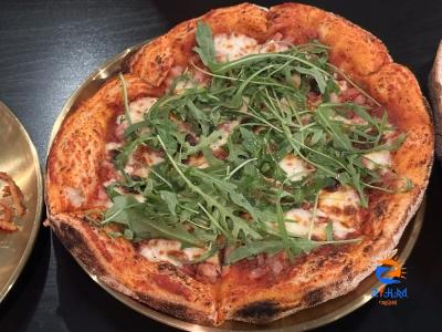 Kepong’s Dante Carlos Pizzeria is serving up soft, chewy slices of pizza with a depth of flavour